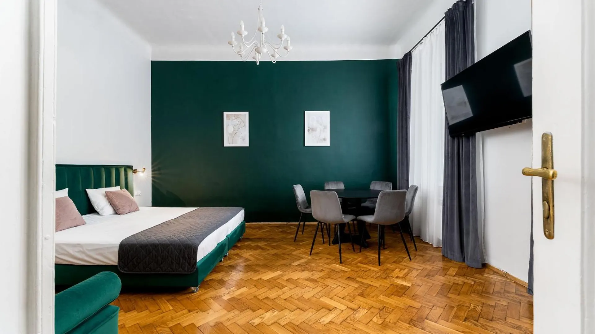 *** Aparthotel Wawel Apartments - Old Town Cracovia Polonia