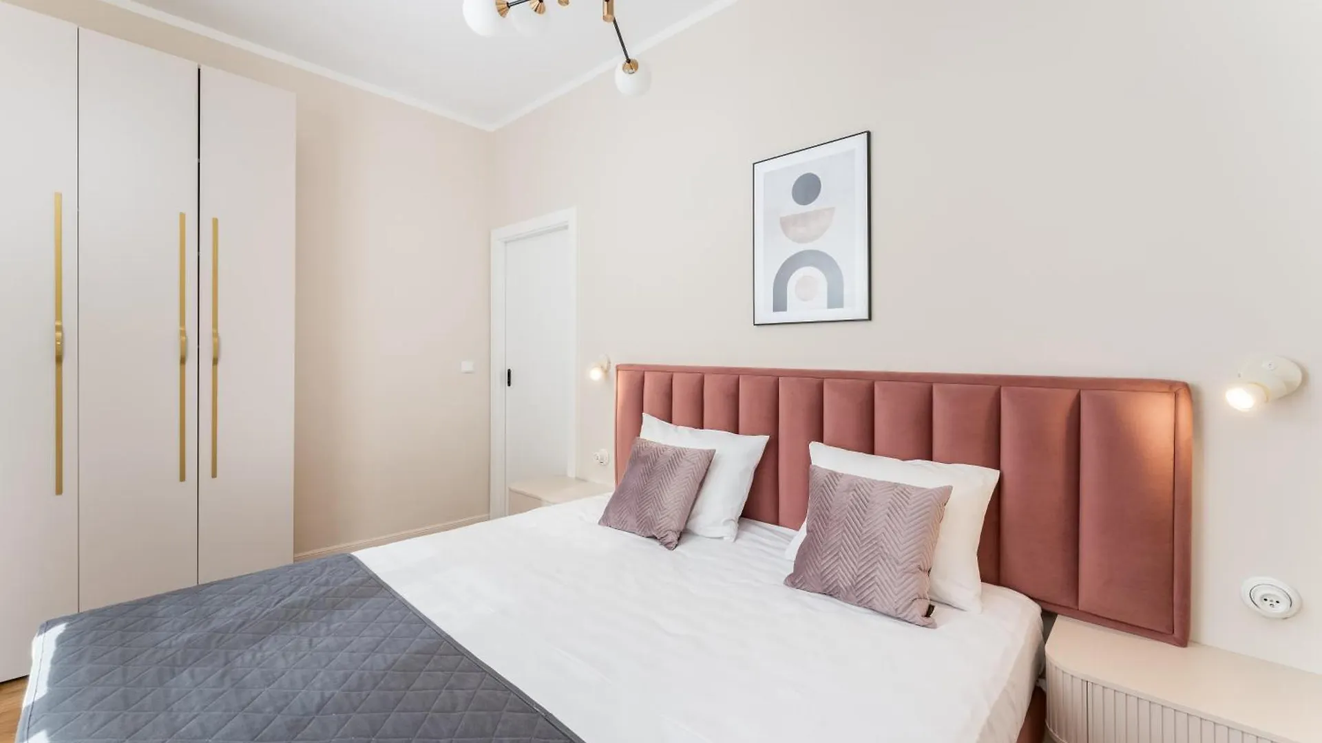 Wawel Apartments - Old Town Krakov