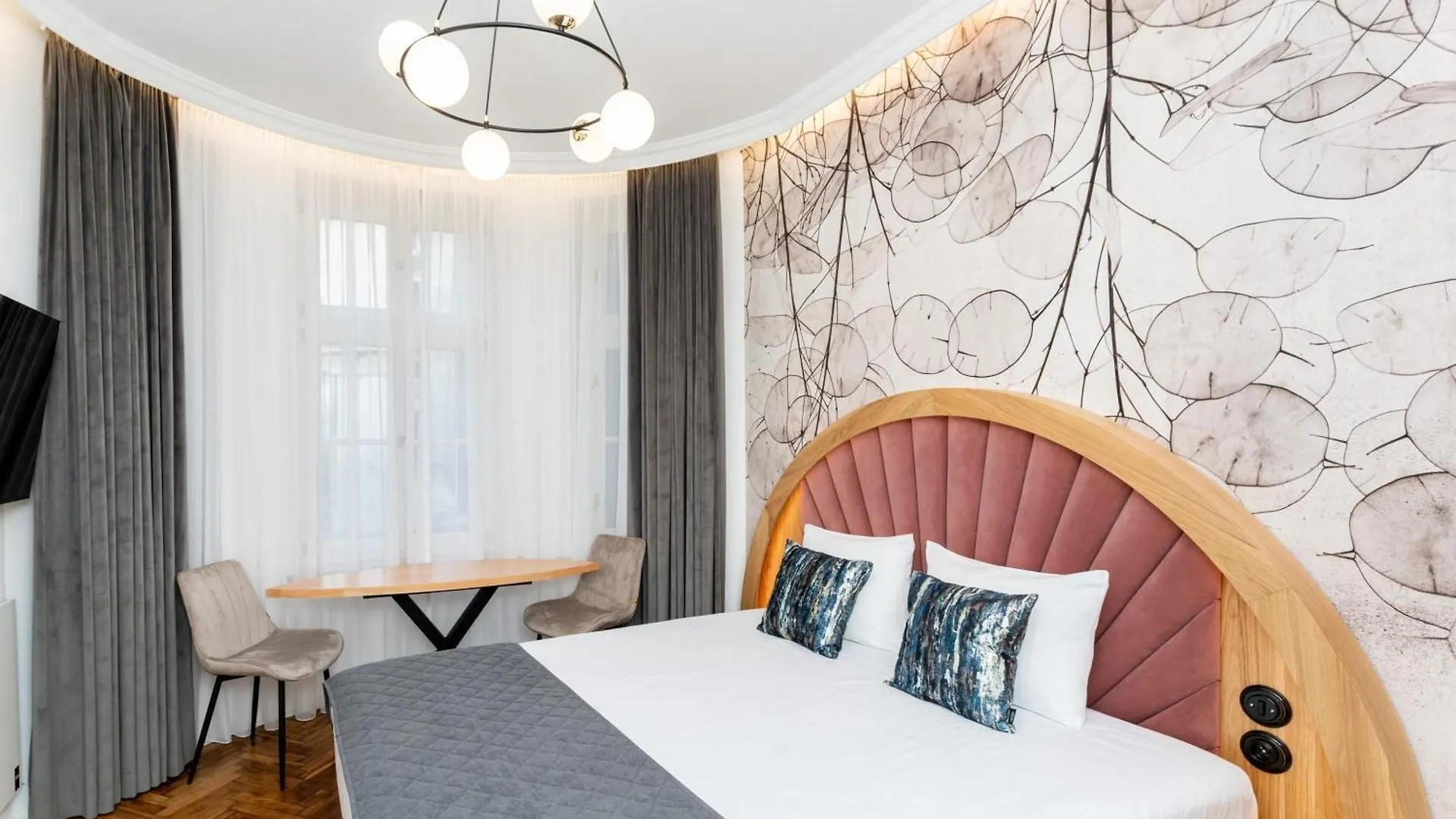 Wawel Apartments - Old Town Krakov
