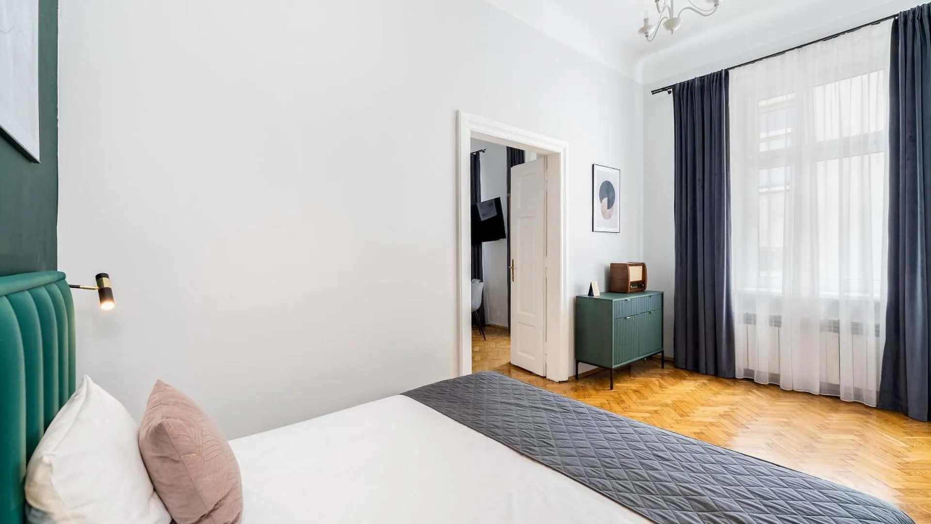 Wawel Apartments - Old Town Cracovia 3*,